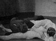 Schwarz-weiss Stummfilmporno von 1930